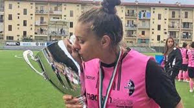Futbolçu qəzada öldü – 21 yaşında