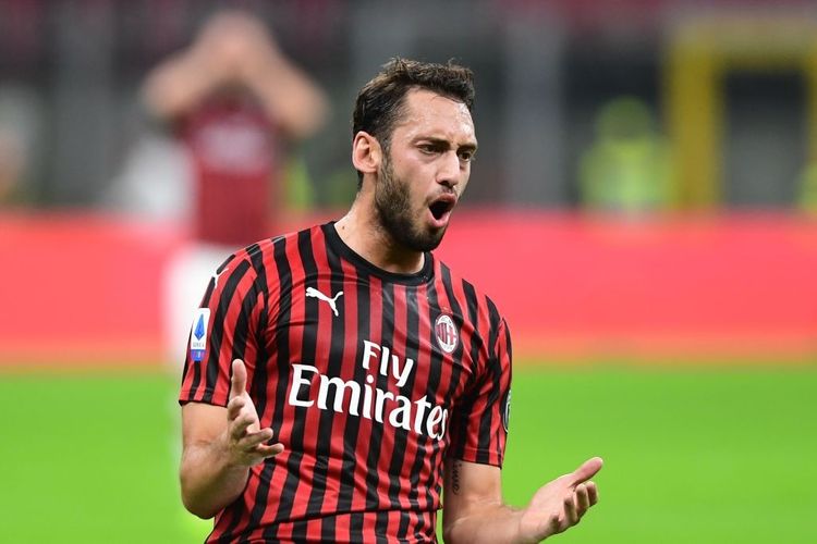 “Milan” Çalhanoğlunu saxlayacaq – 2024-cü ilədək