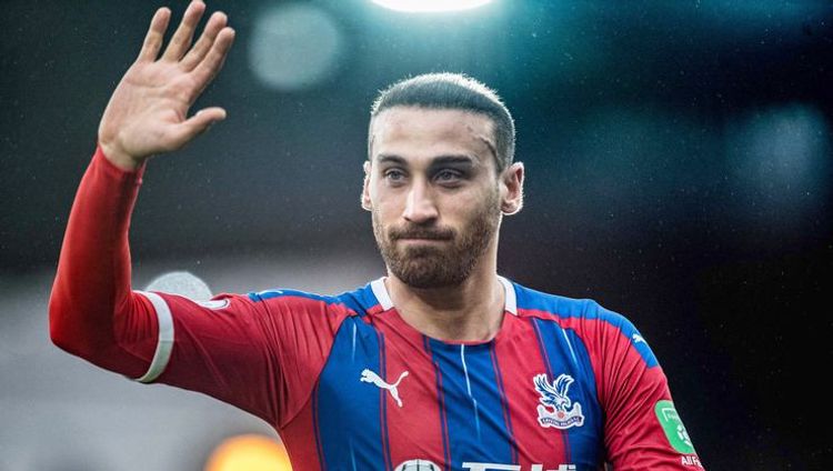 Cenk Tosun “Everton”a qayıtdı