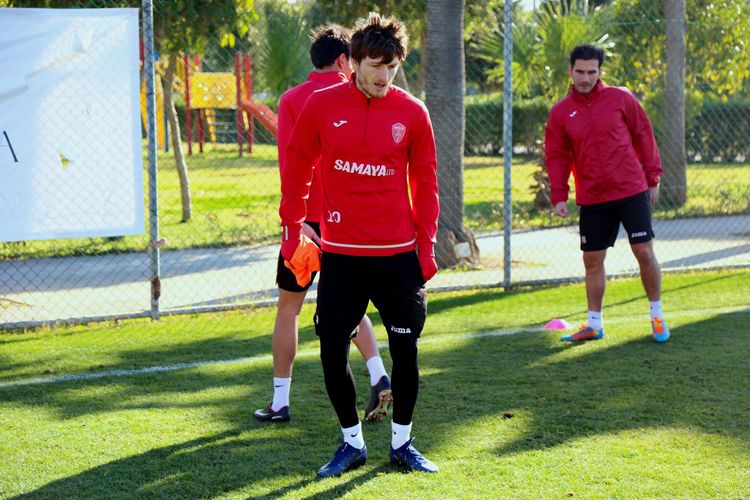 Ruslan Qurbanov: "Birinci olsaq, biz də onlara yuxarıdan aşağı baxarıq" - MÜSAHİBƏ