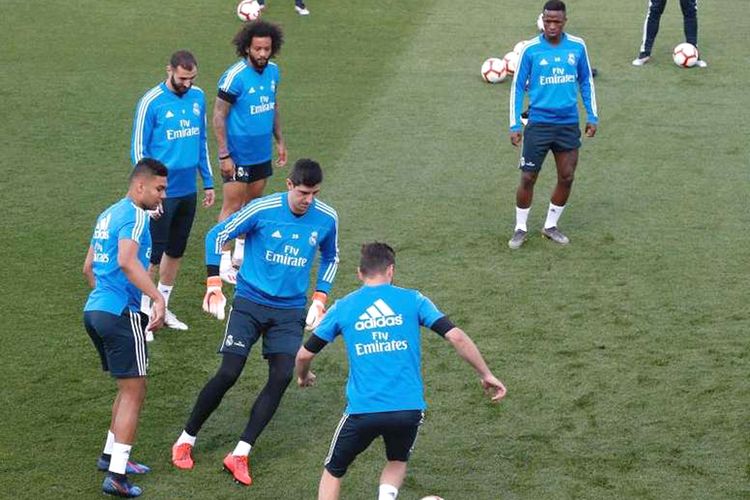 2 futbolçusu “Mançester Siti” ilə oyunu buraxacaq - “Real”ın