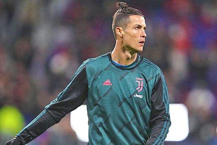 Karantinə alındı - Kriştianu Ronaldo 