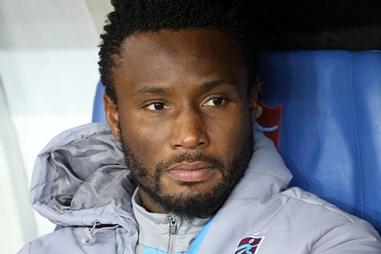 "Mövsüm ləğv edilməlidir" - ulduz futbolçu narazıdır