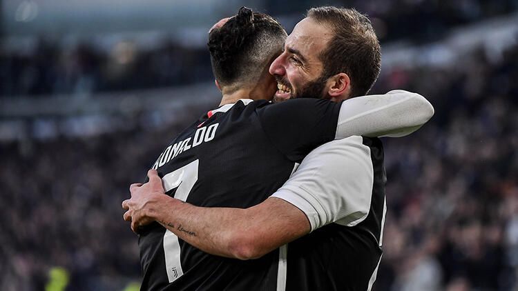 “Yuventus”un dörd futbolçusu karantindən qaçıb?