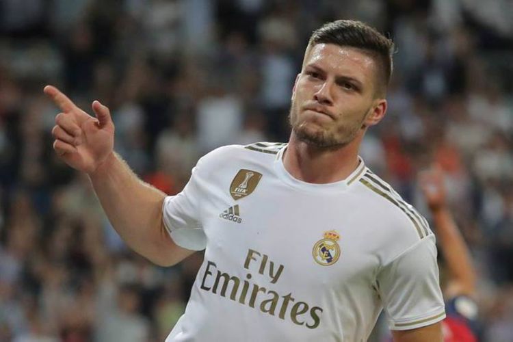Karantini pozan futbolçusunu satır - "Real"
