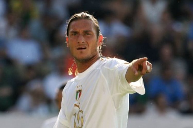 Gələcəyin ən yaxşı futbolçularından birinin adını açıqladı - Totti 