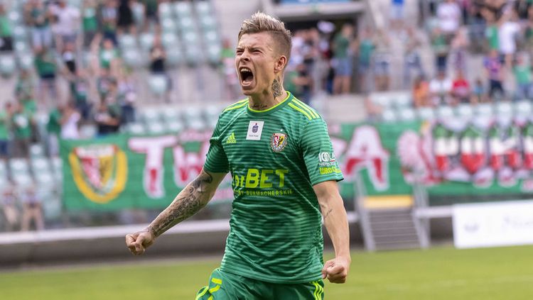 "Azərbaycan klubu 100 min verəcək" - Polşa millisinin sabiq futbolçusu