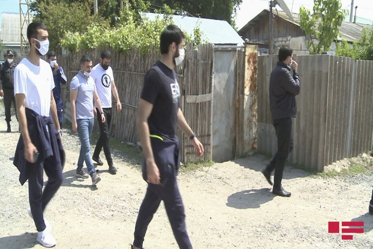 “Çalışırıq ki, futbolçularımızı boş buraxmayaq” - Qurban Qurbanov