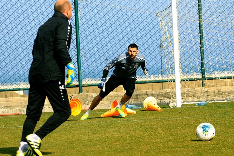 Balayev, yoxsa Cənnətov? - Bakı klubunun variantları