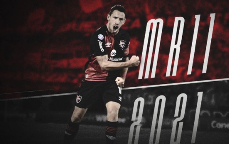 39 yaşlı ulduz futbolçudan yeni müqavilə