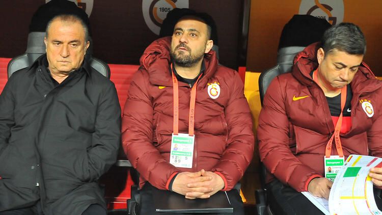 Komandadan getdi - “Qalatasaray”ın məşqçisi 