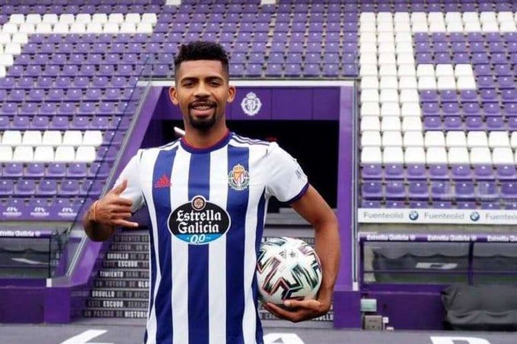 “Barselona”nın futbolçusu koronavirusa yoluxdu