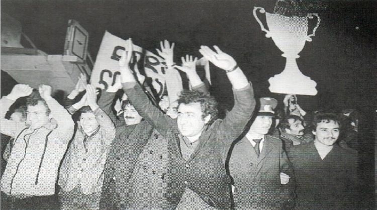 Göz yaşardan qələbə, küçələrdə şərab seli, 13 gün axtarılan cəsəd...