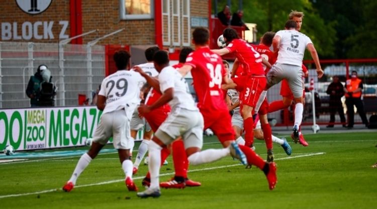 Bundesliqada yeni rekord - VİDEO