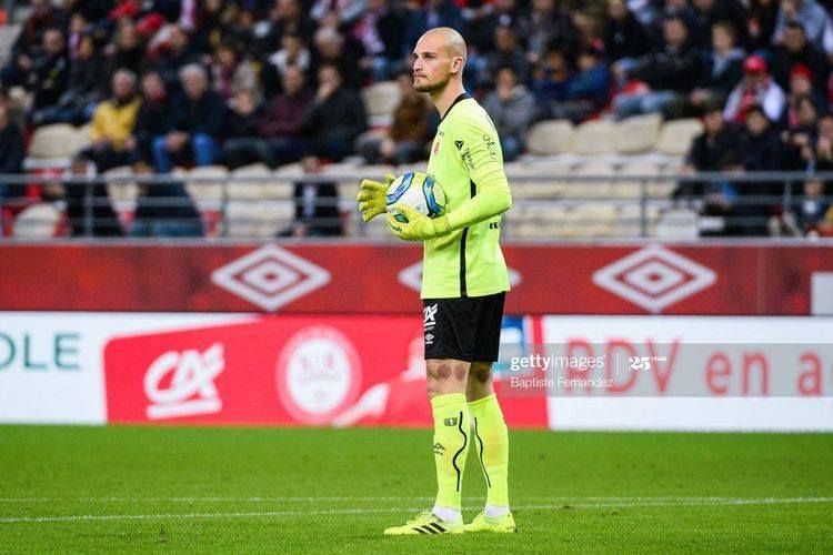“Milan”ın hədəfində serbiyalı qapıçı