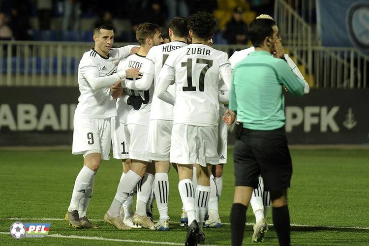 “Qarabağ” “yüzlük”də, “Barselona” zirvədə