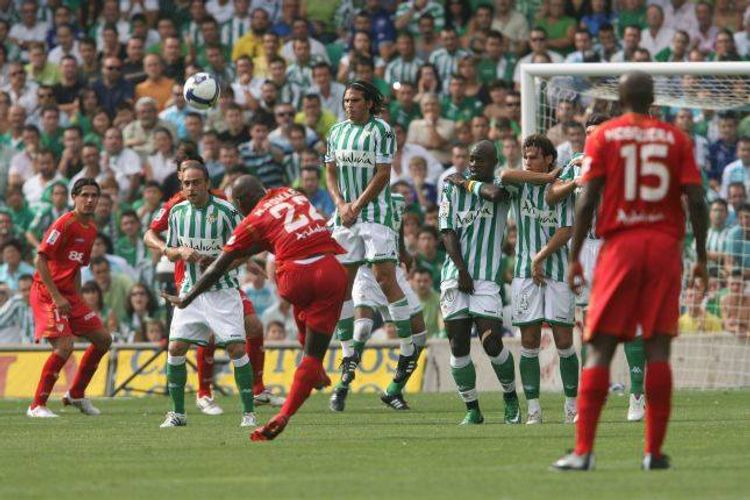 La Liqa derbi ilə qayıdır