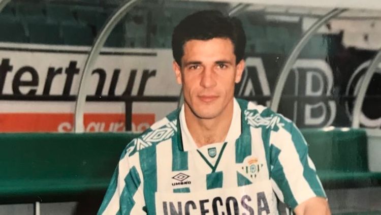 “Biz müasir futbolçular kimi böyük pullar almırdıq” - Vəli Qasımov