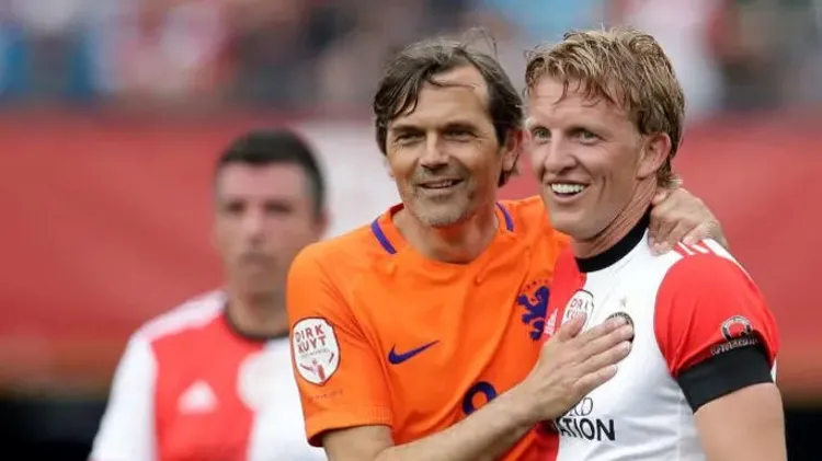 Baş məşqçi olacaq - Dirk Kuyt