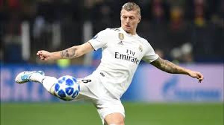 “Biz yalnız FİFA və UEFA-nın kuklalarıyıq” - Kroos