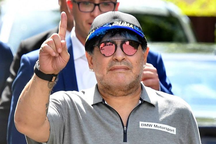 Xəstəxanadan buraxıldı - Dieqo Maradona 