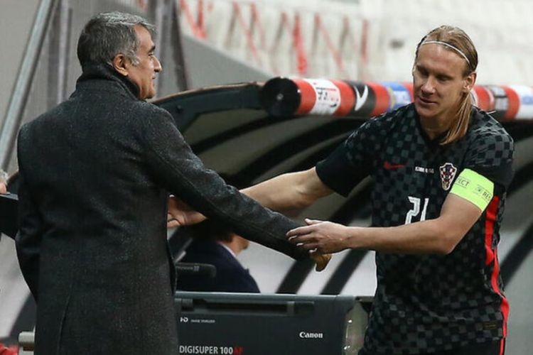 Şenol Günəş və yığma futbolçuları karantinə alındı – SƏBƏB