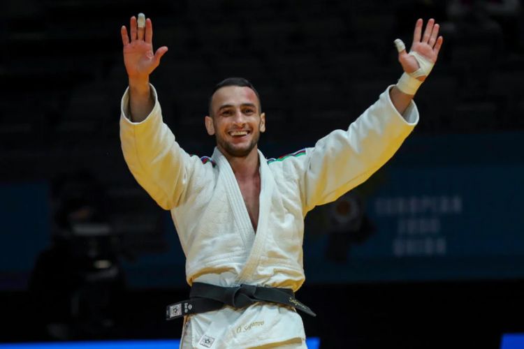 Orxan Səfərovun "qızıl yolu" - FOTOSESSİYA