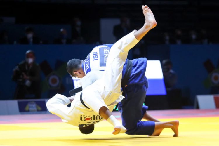 Orxan Səfərovun "qızıl yolu" - FOTOSESSİYA