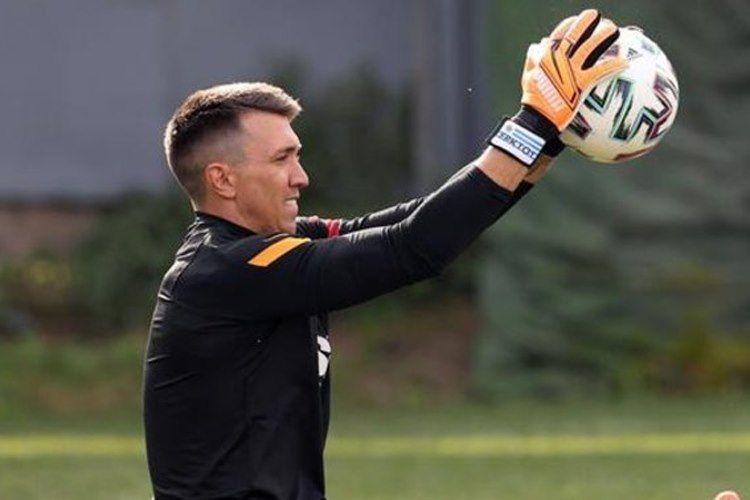 5 aydan sonra məşqə başladı – “Qalatasaray”ın kapitanı