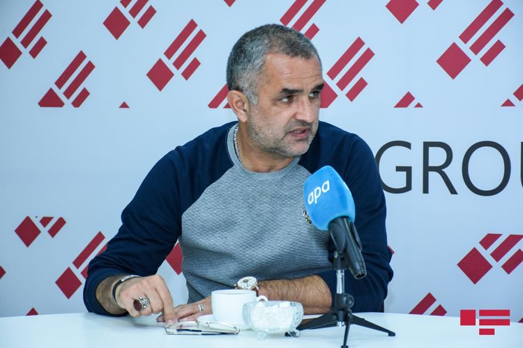 “Oyunun gedişində atışma başlayırdı, çəkilib kənarda gözləyirdik” – Tərlan Əhmədov