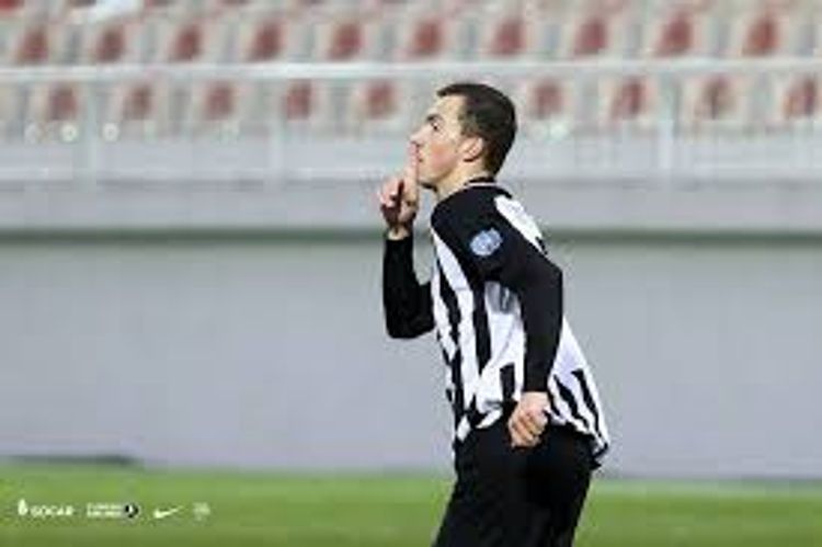 Anton Krivotsyuk divizionda meydana çıxdı - Kamran Quliyev sevindi