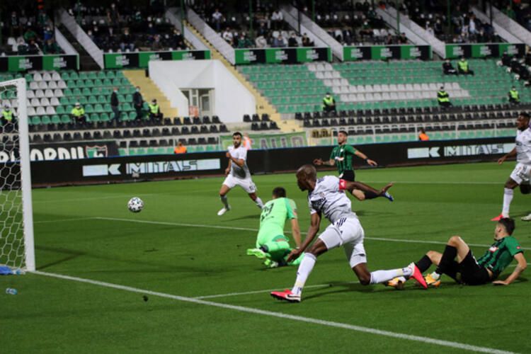 “Sivasspor” evdə uduzdu - “Beşiktaş”dan qələbə