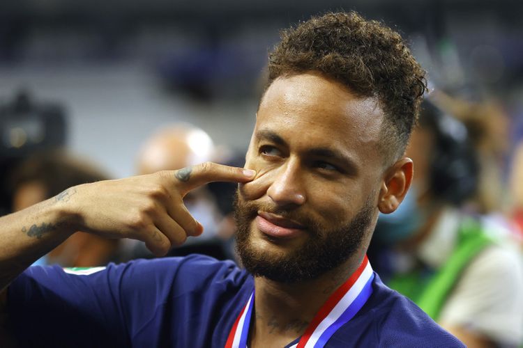 Koronavirusa yoluxdu - Neymar