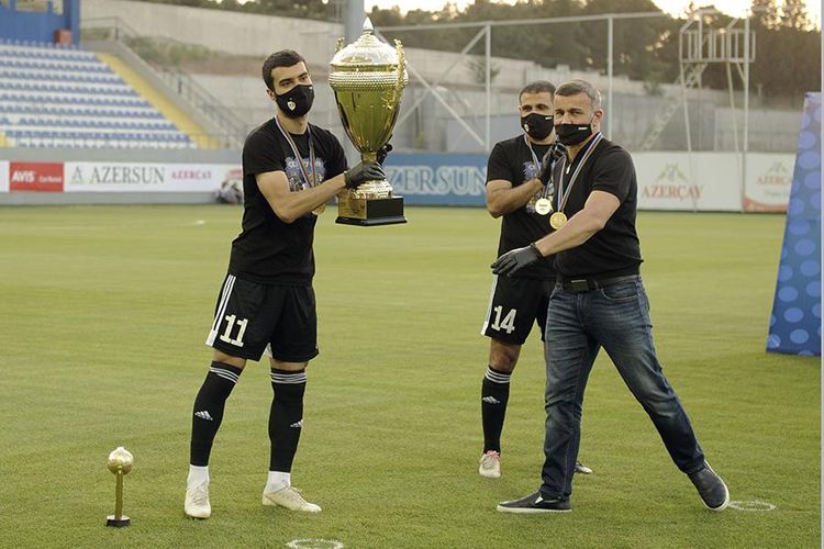 “Bavariya”dan 40, “Qarabağ”dan 12 titul – rekordçu Afrikadadır