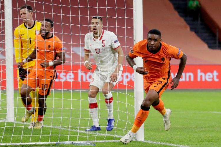 İtaliya evdə büdrədi, Niderland 1 qolla qalib gəldi – YENİLƏNİB