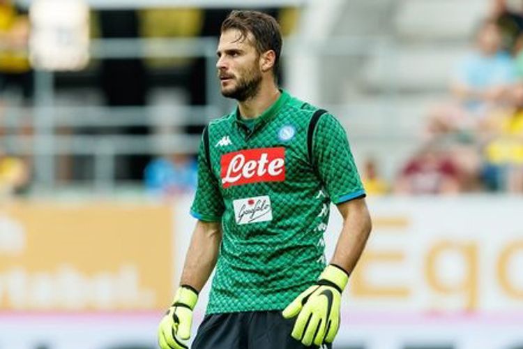 “Napoli” qapıçısını satdı – 5 milyona