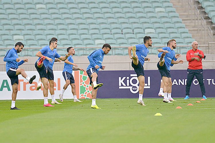 De Byazi üç futbolçunu kənarda qoydu – Lüksemburqla oyunda