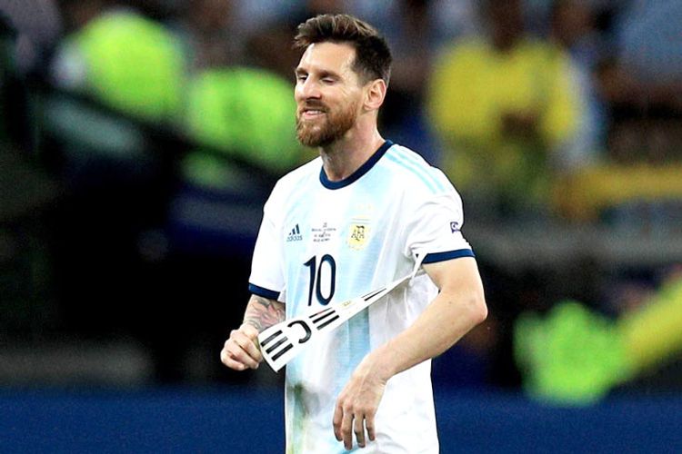 Messi cəzadan qaçdı – Ekvadora qarşı oynayacaq