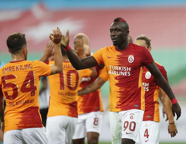 “Qalatasaray”ın kölgəsində - “Neftçi” 