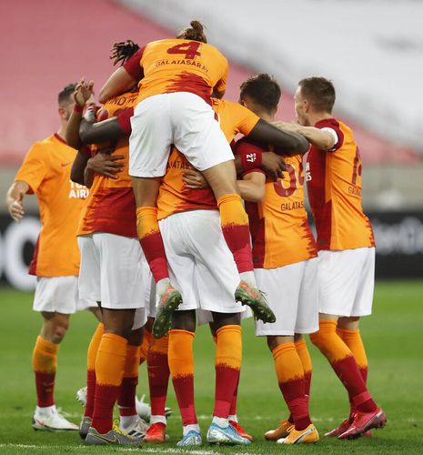 "Neftçi"dən gözlənilən məğlubiyyət - FOTOSESSİYA