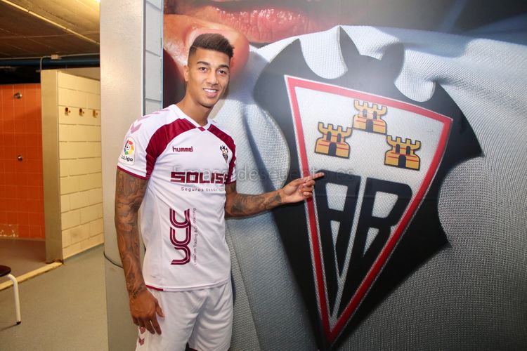 “Özümü çox yaxşı hiss edirəm” – millimizin futbolçusu