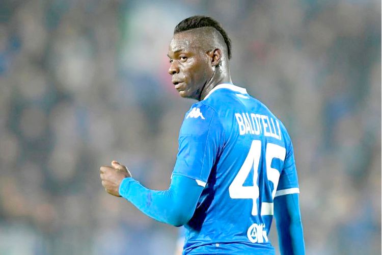 Balotelliyə yeni müştəri – İtaliyada