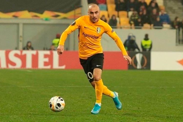 Darmadağına sevindi - Pavel Paşayev