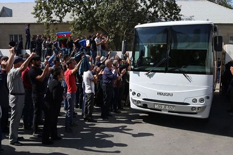 Dövlət Xidməti: Hərbi vəzifəlilərin səfərbərlik üzrə yola salınmasına başlanıldı