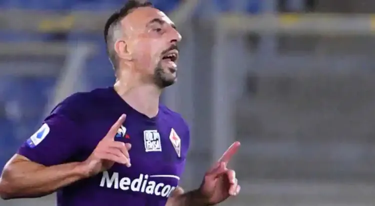 9 il gözlədi – Riberi