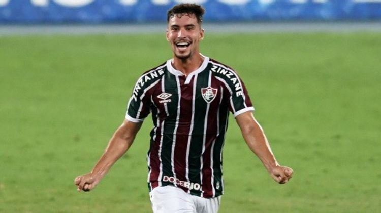 İngilislərin gündəmində - braziliyalı futbolçu