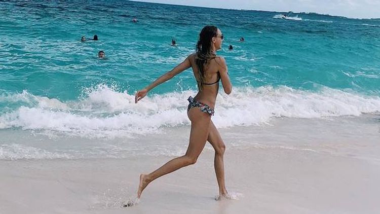 Artıq çəkidən əziyyət çəkir - milliləşdirə bilmədiyimiz gözəl