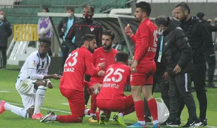 Futbolçuların matçlar zamanı orucu açmasında problem olmayacaq – PFL rəsmisi