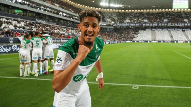 İki futbolçu millidən kənarlaşdırıldı – intim videosuna görə