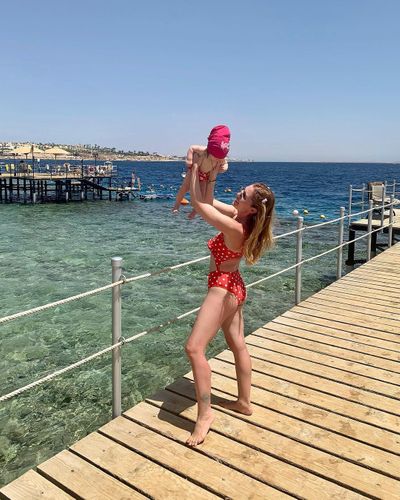 Konkovun ailəsi Cakartada problem yaşadı - FOTOSESSİYA